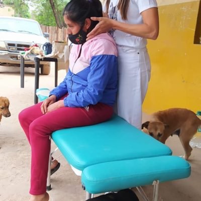 Anto con perros y chequeando