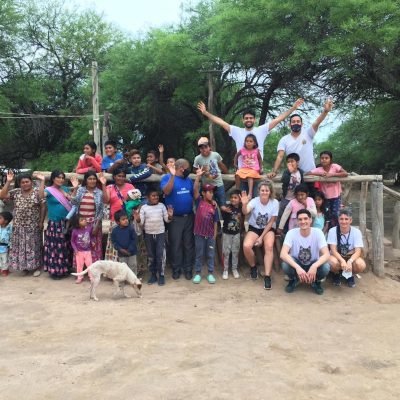 comunidad con grupo Tomi